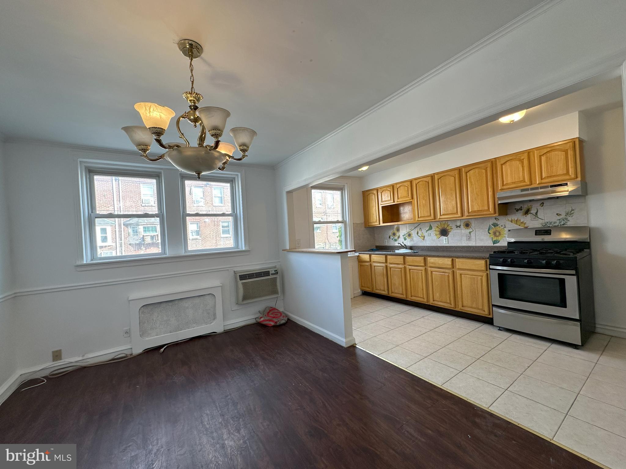 PHILADELPHIA (NORTHEAST) - Residential