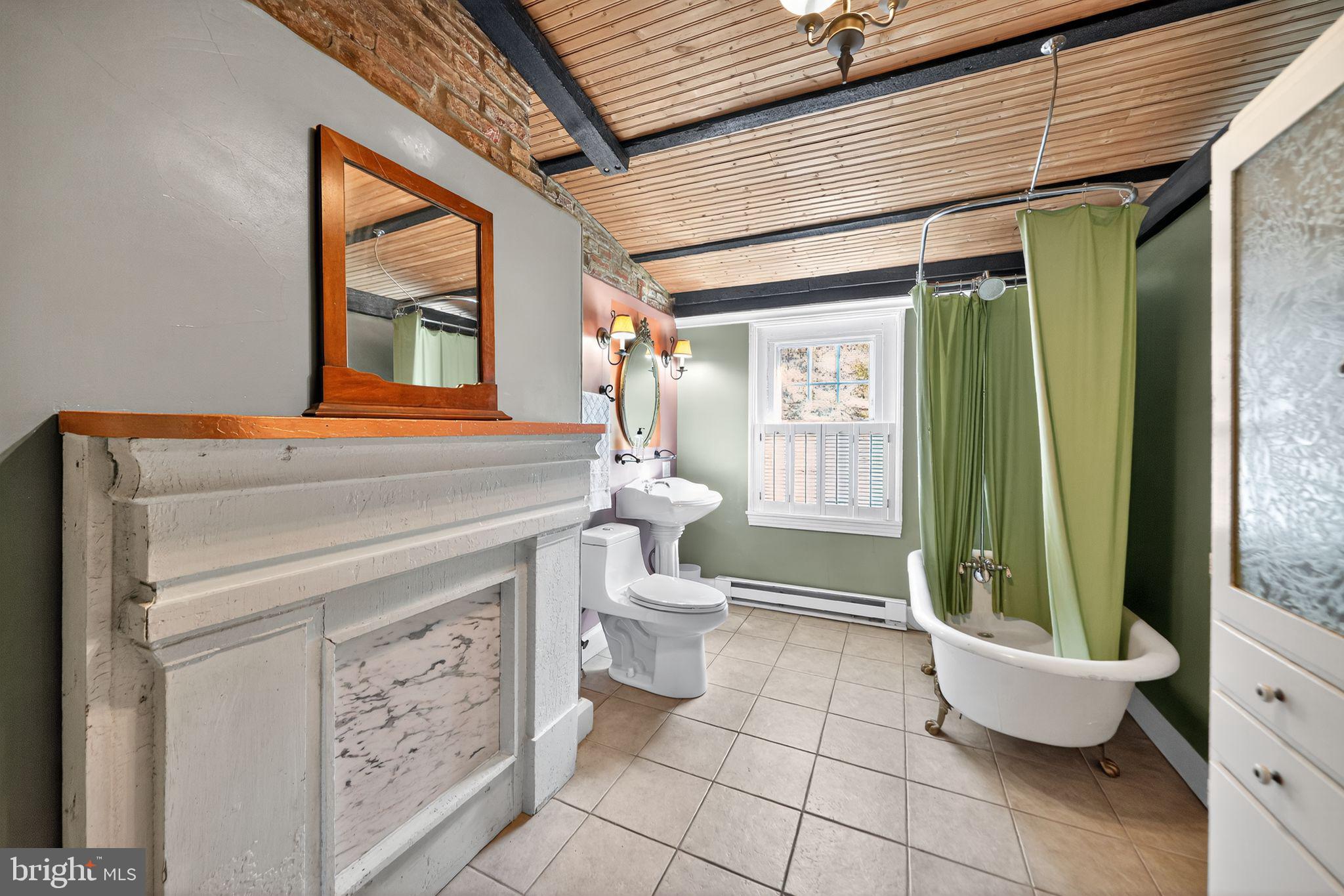 OLD CITY - Residential