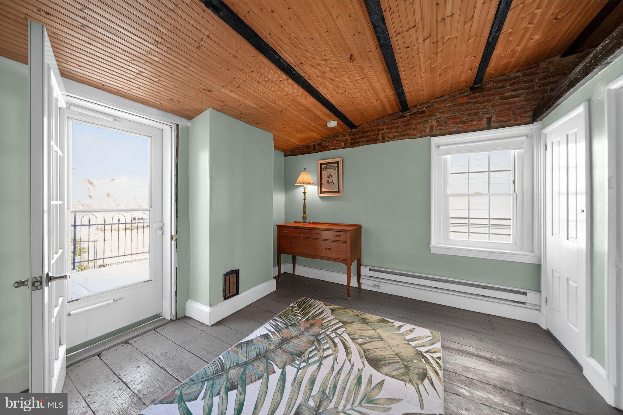 OLD CITY - Residential