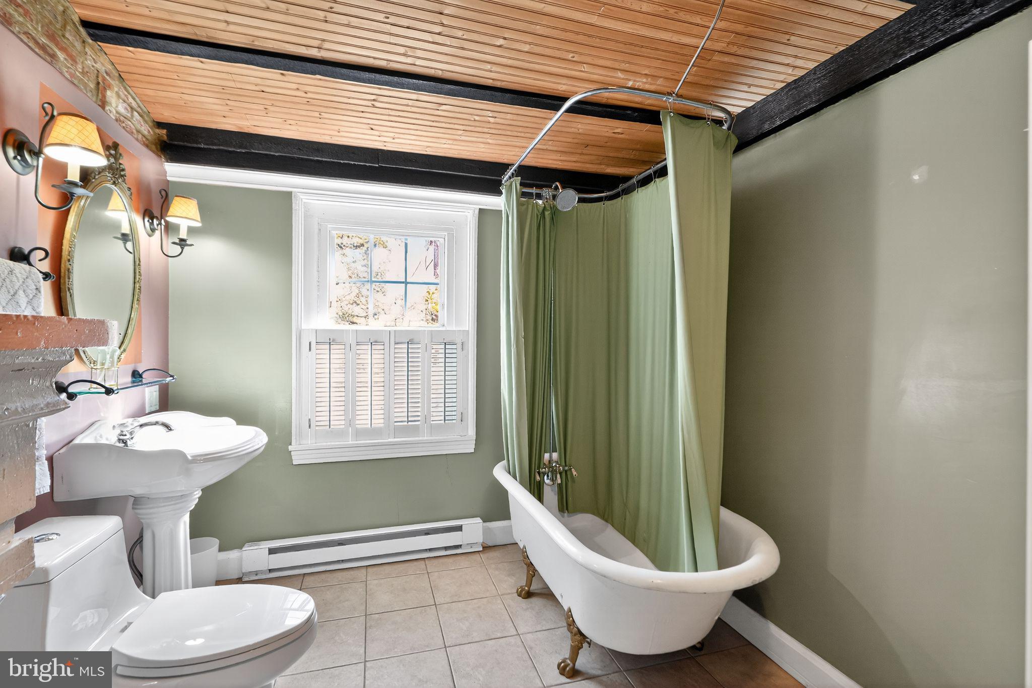 OLD CITY - Residential