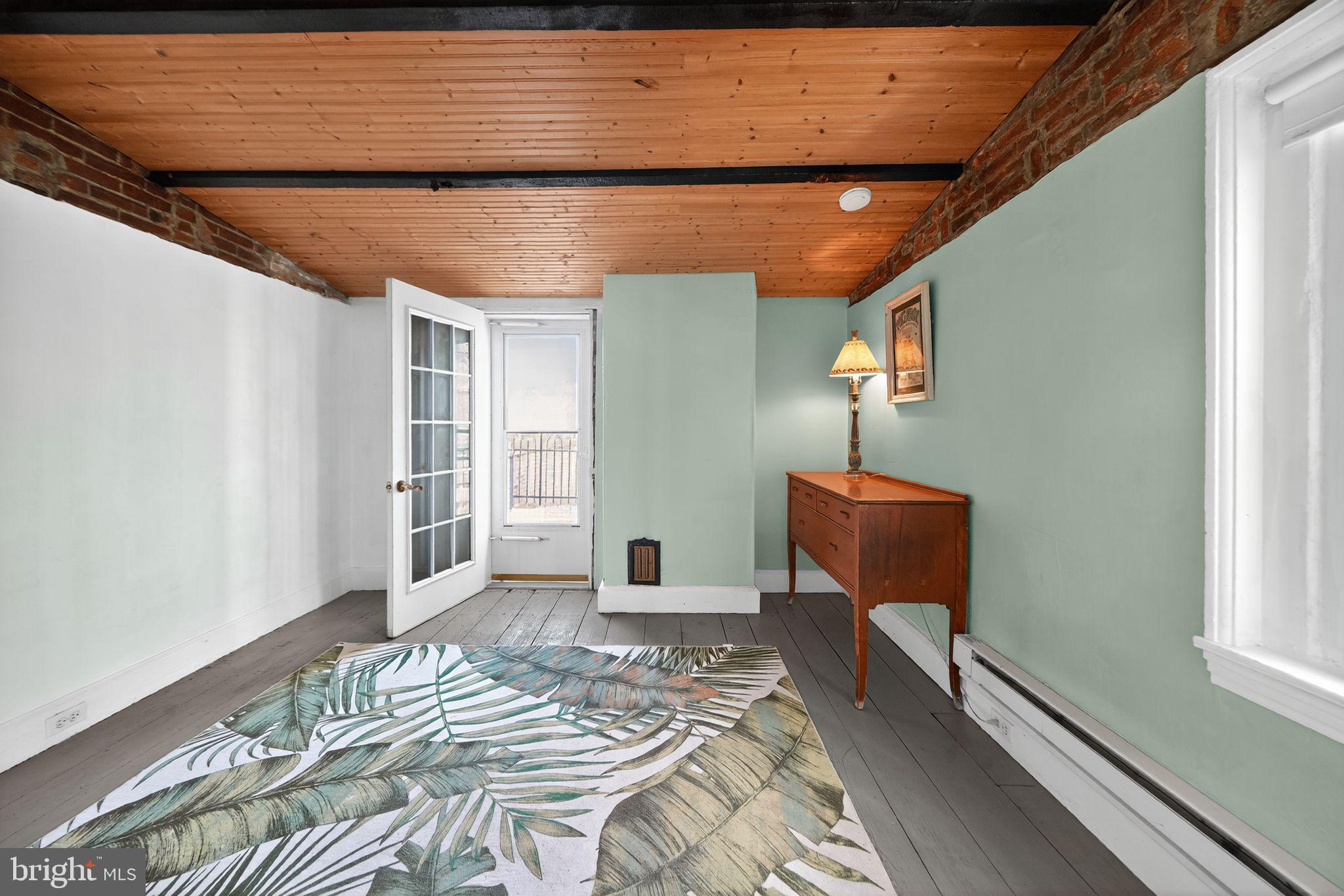 OLD CITY - Residential