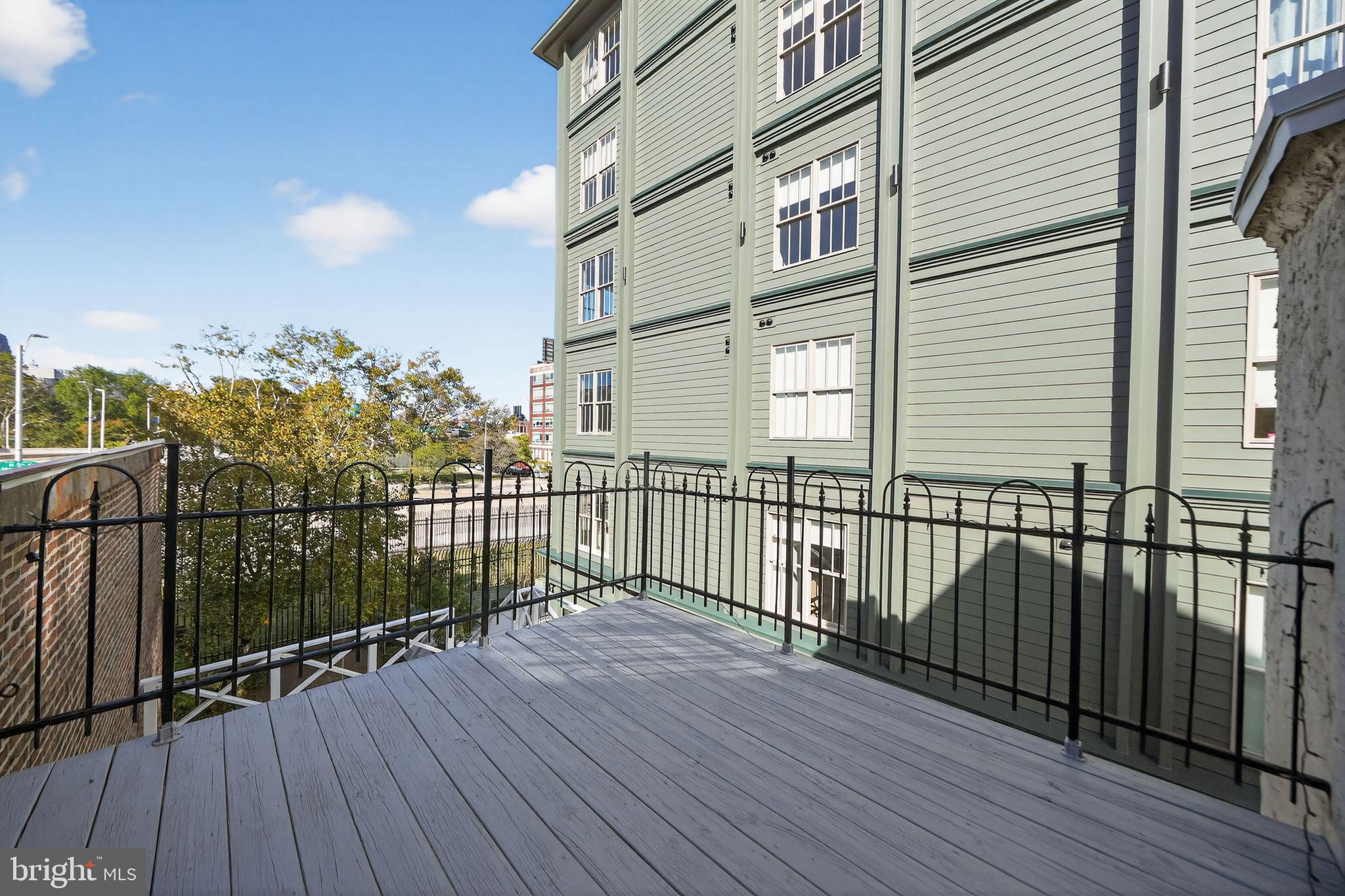 OLD CITY - Residential