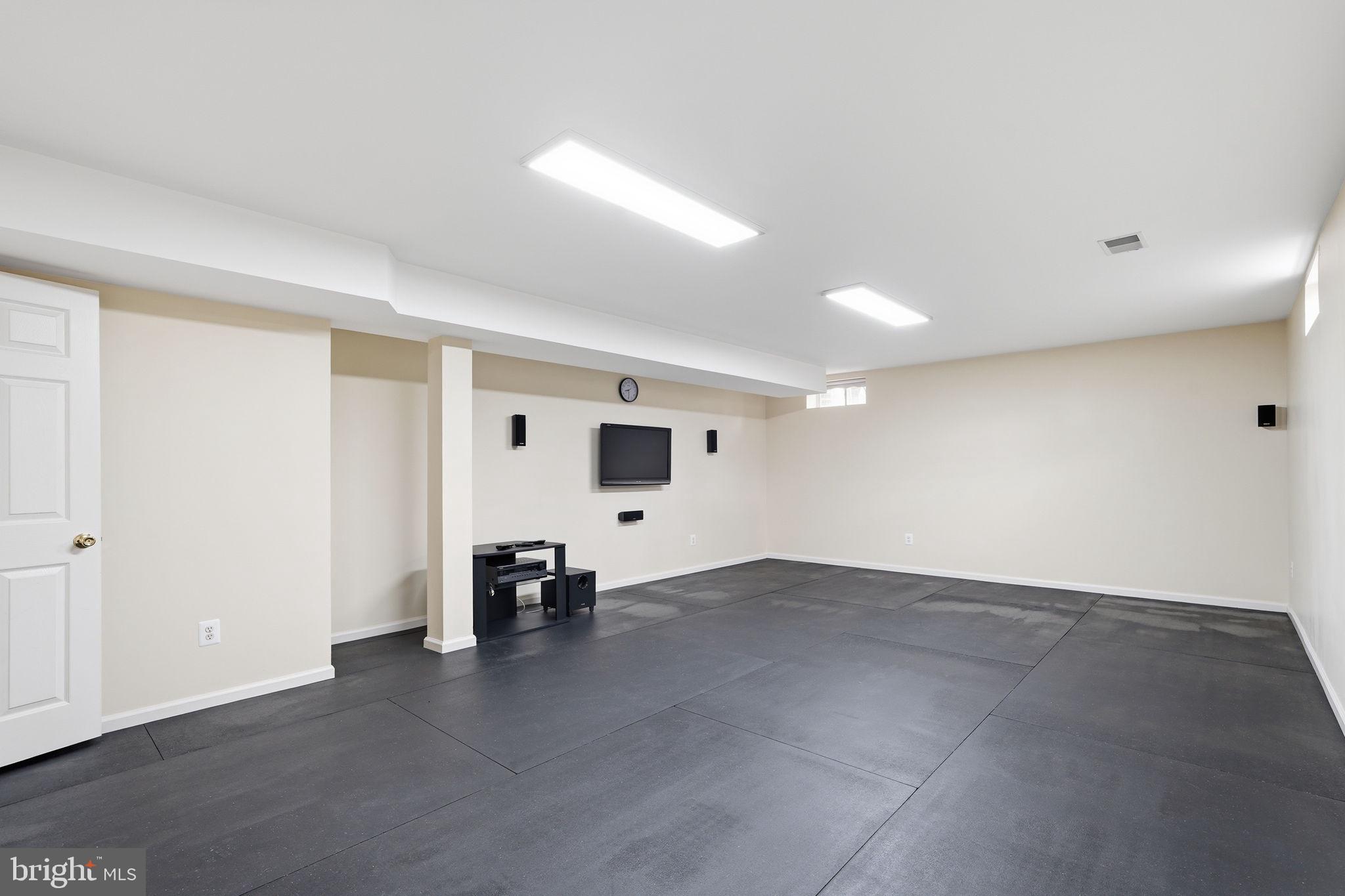 BROADLANDS - Residential