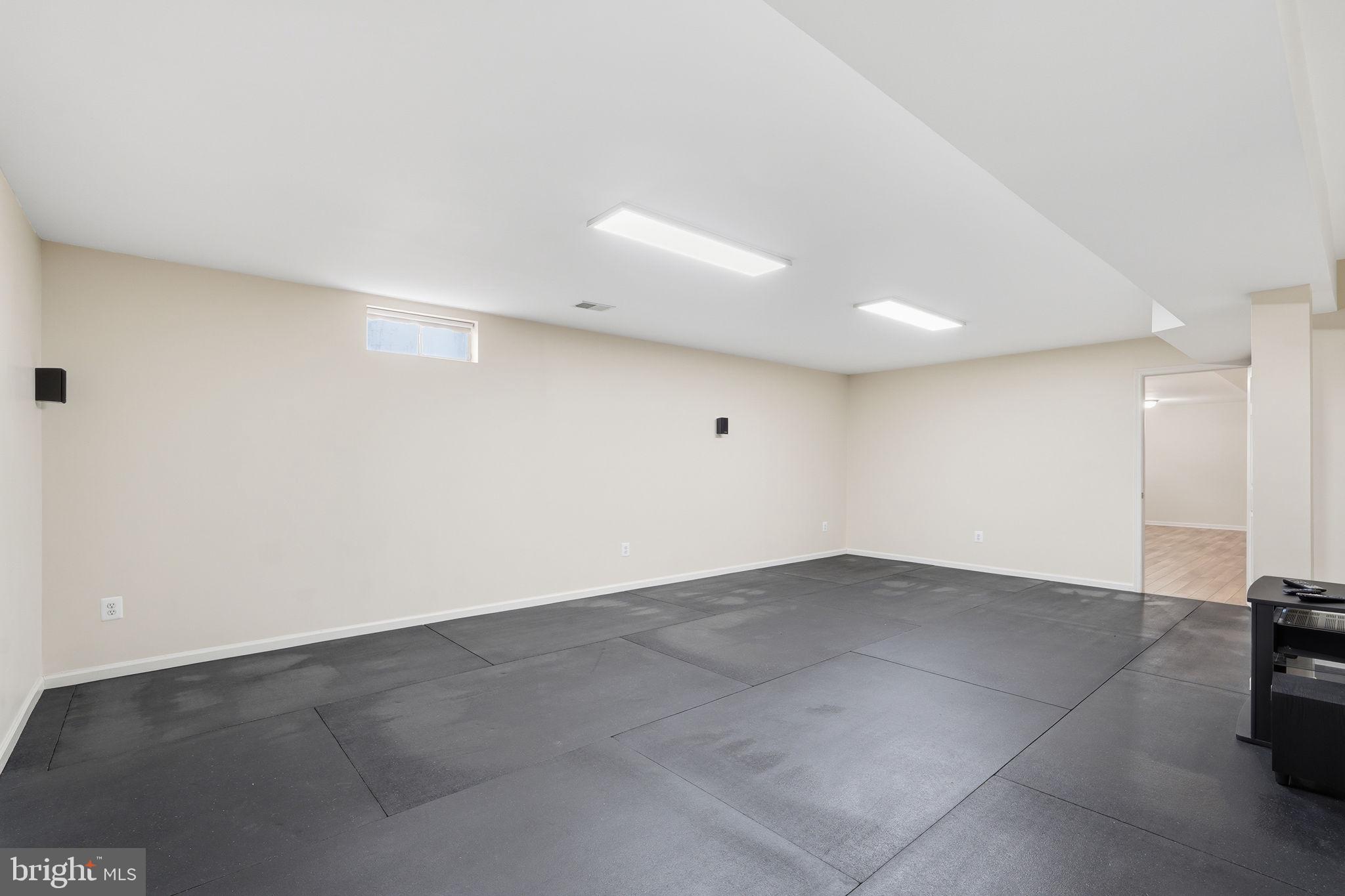 BROADLANDS - Residential