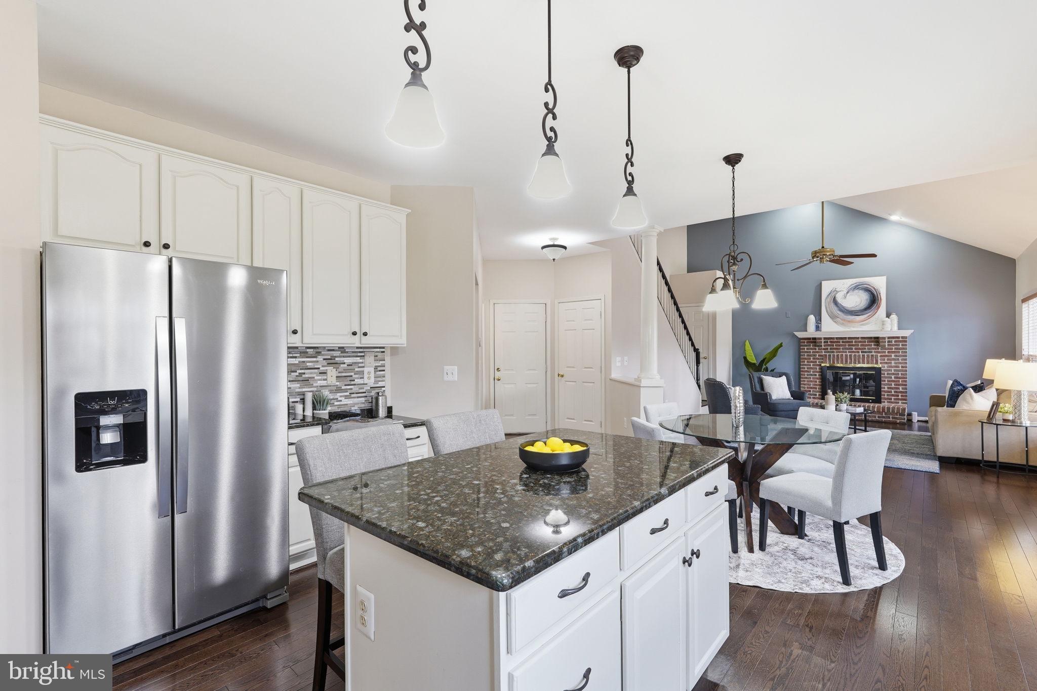 BROADLANDS - Residential