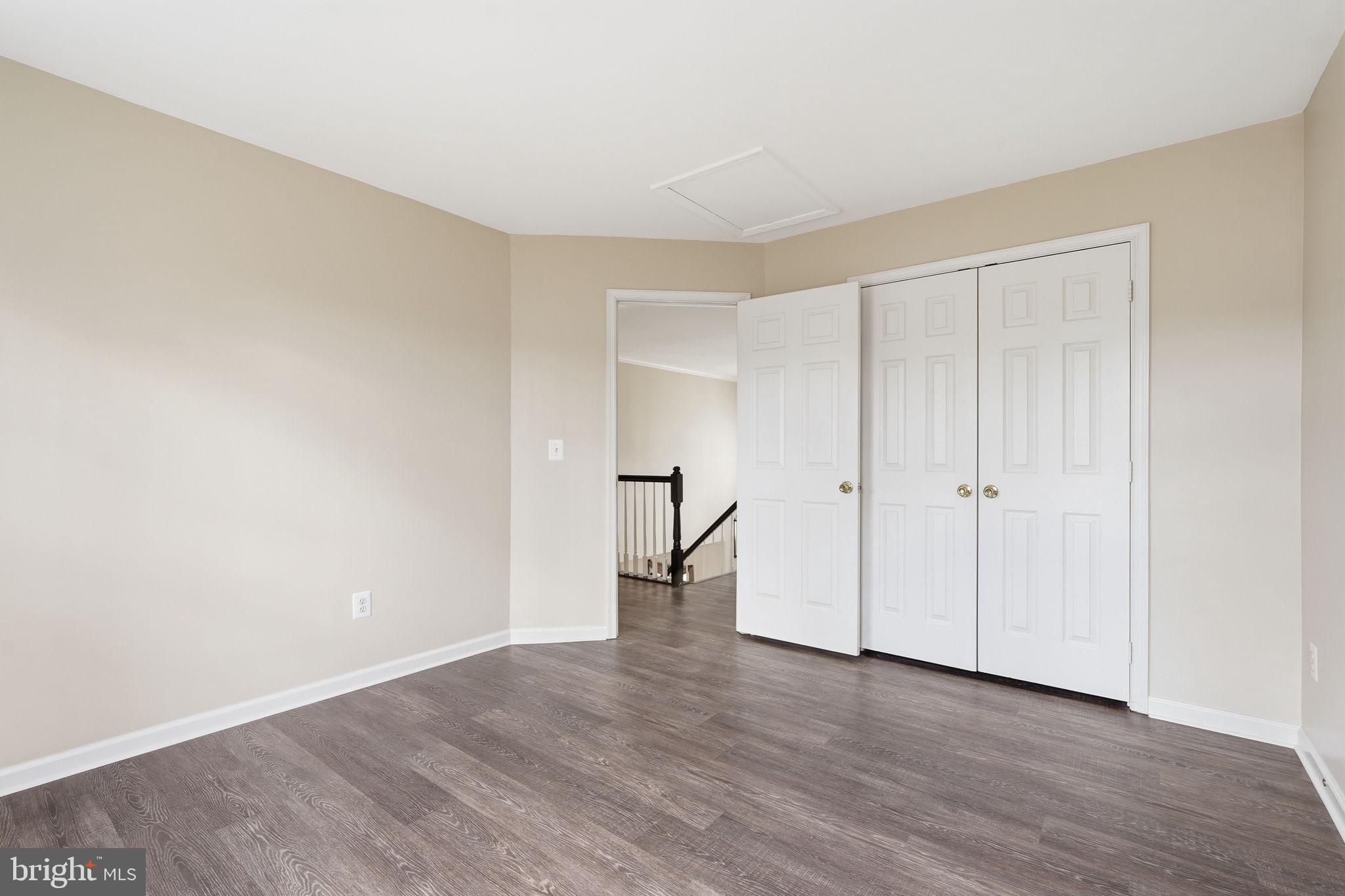 BROADLANDS - Residential