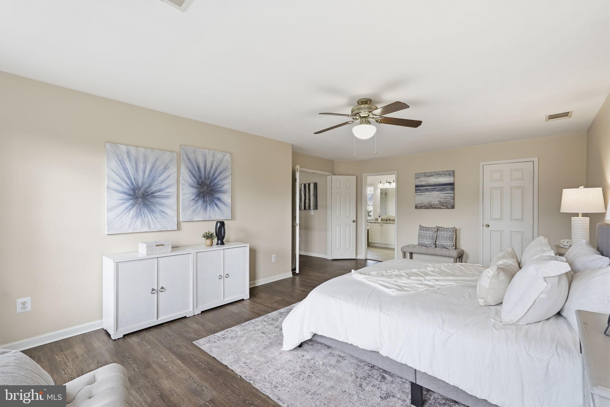 BROADLANDS - Residential