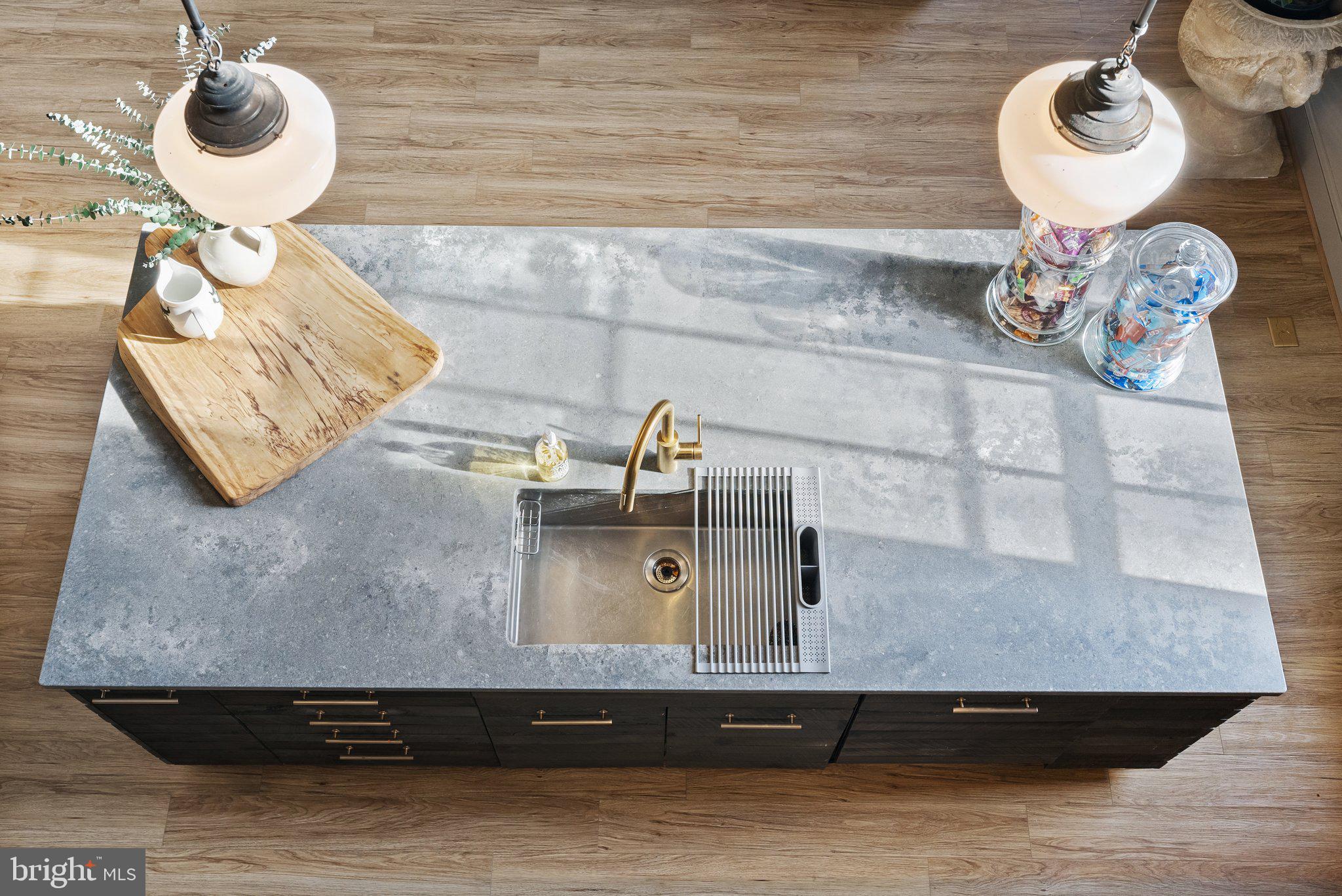 FLINT HILL - Residential