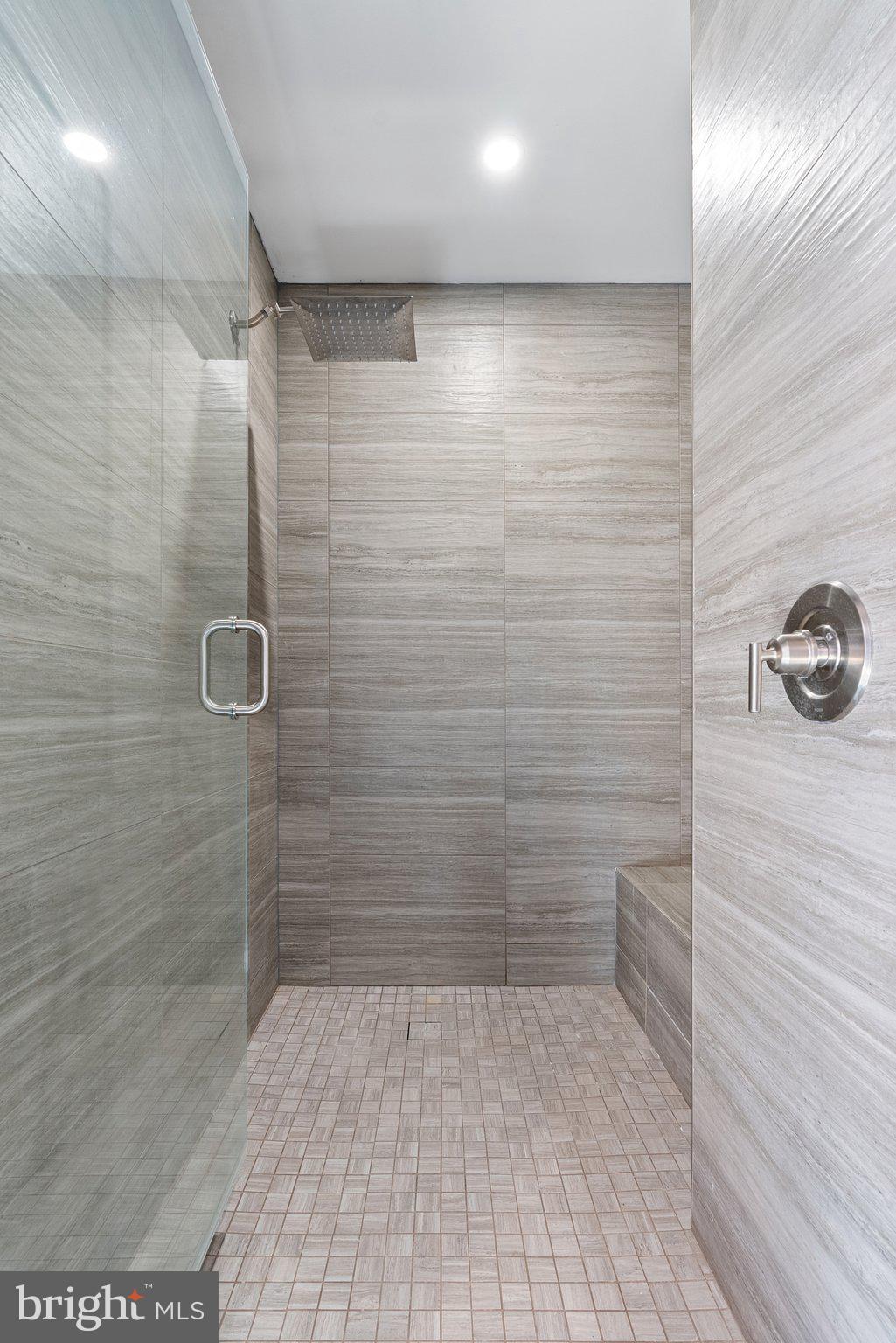 FLINT HILL - Residential