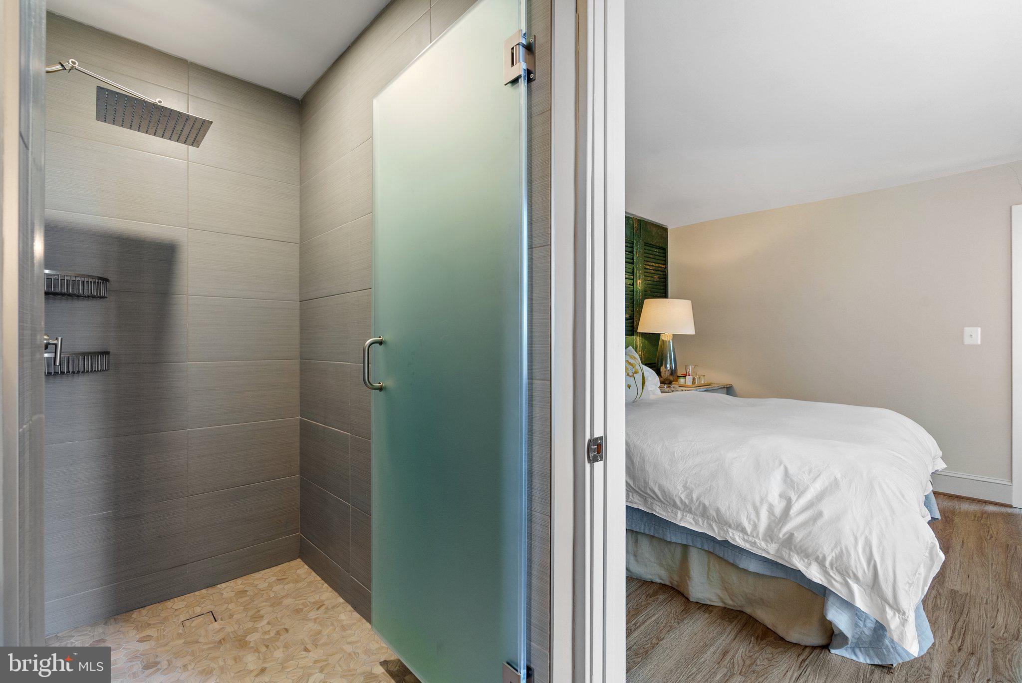 FLINT HILL - Residential