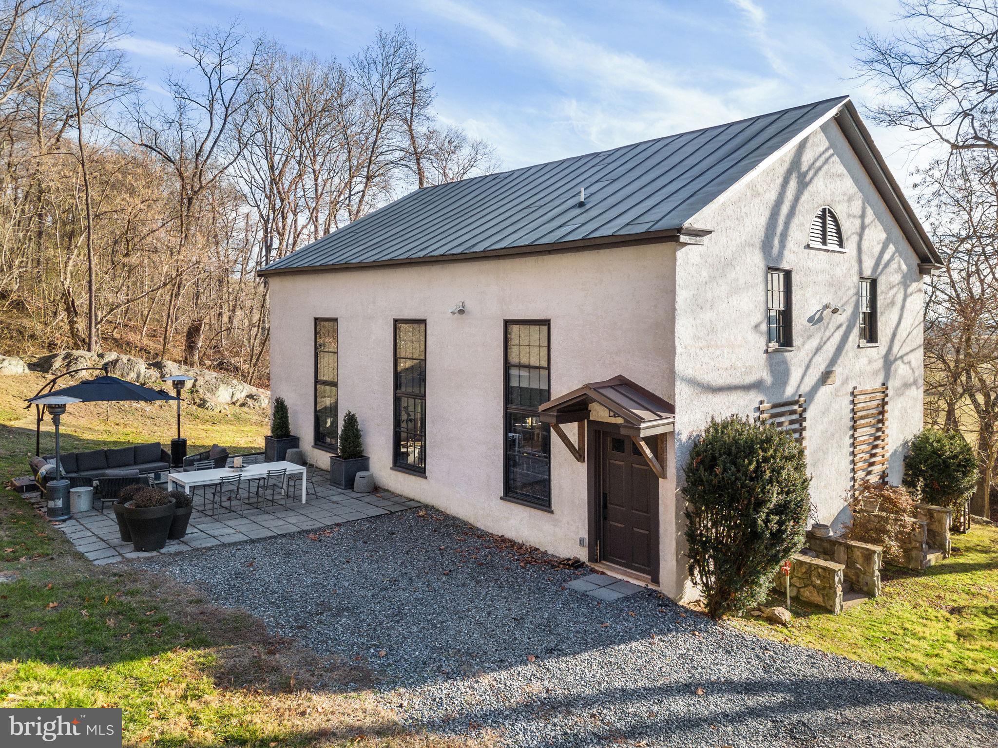 FLINT HILL - Residential