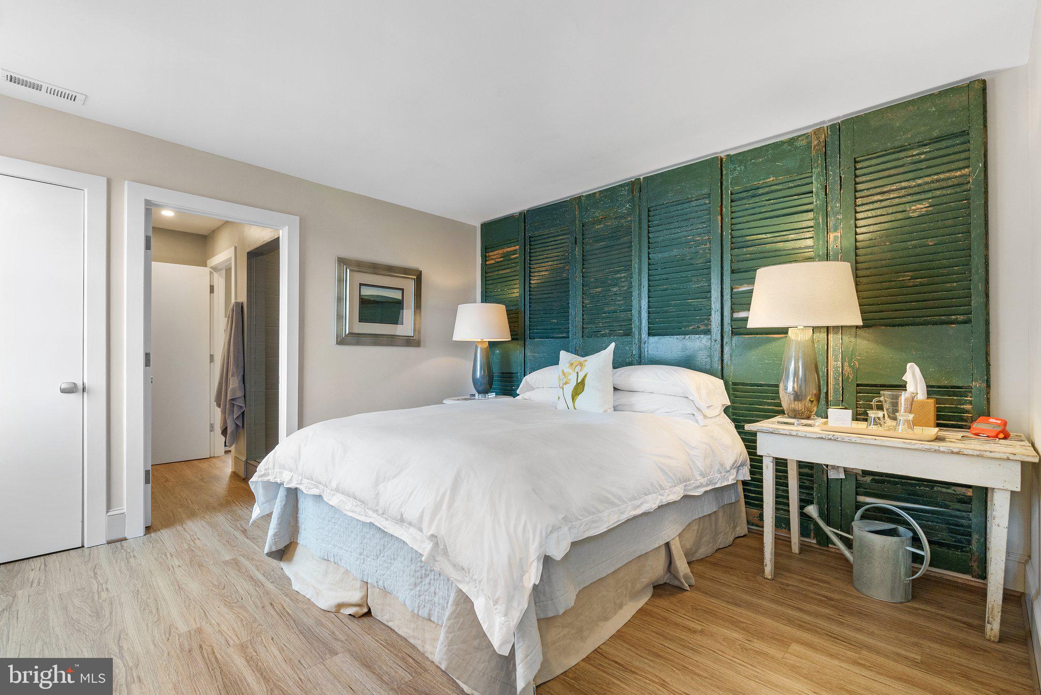 FLINT HILL - Residential