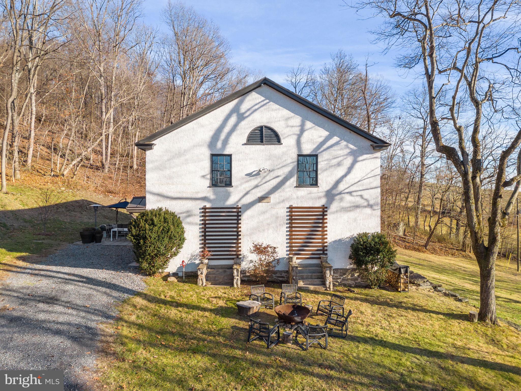 FLINT HILL - Residential