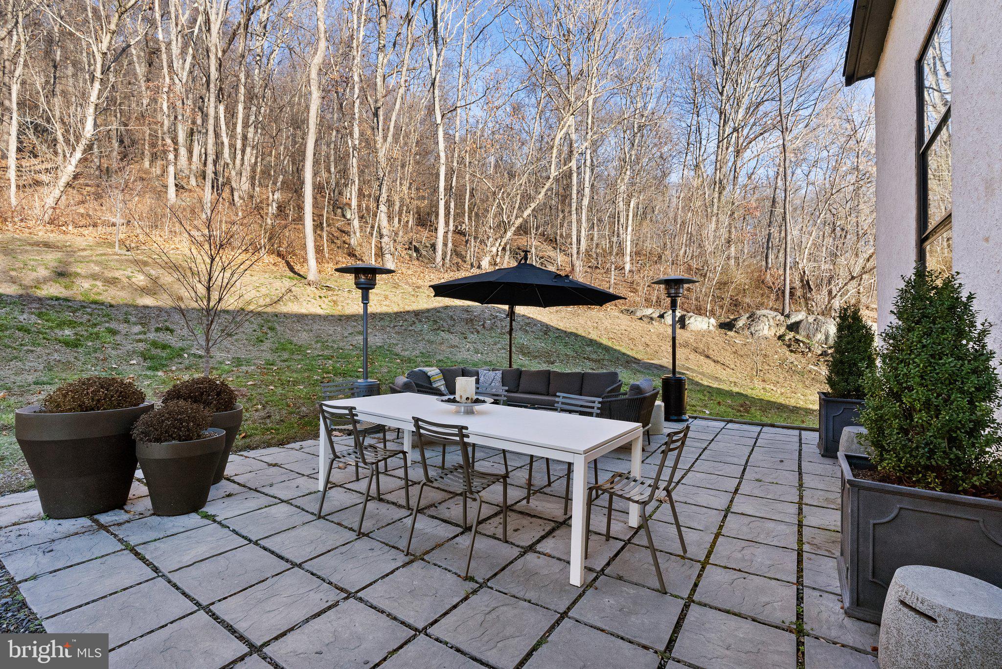 FLINT HILL - Residential