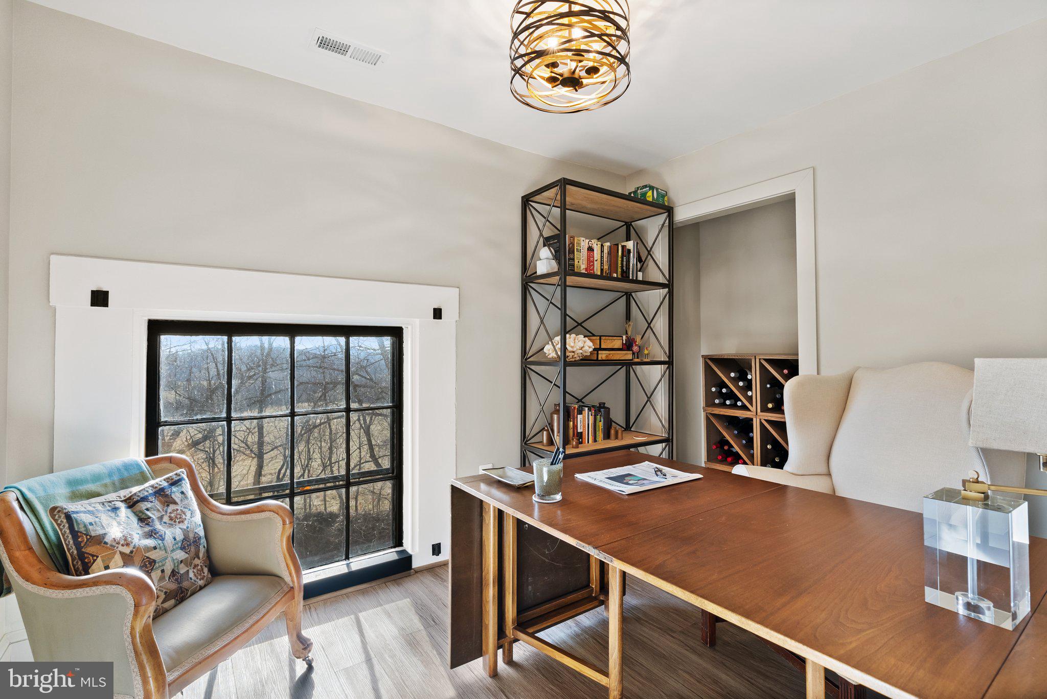 FLINT HILL - Residential