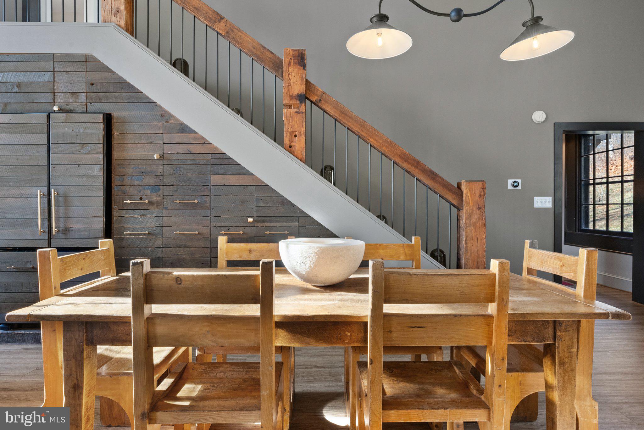 FLINT HILL - Residential