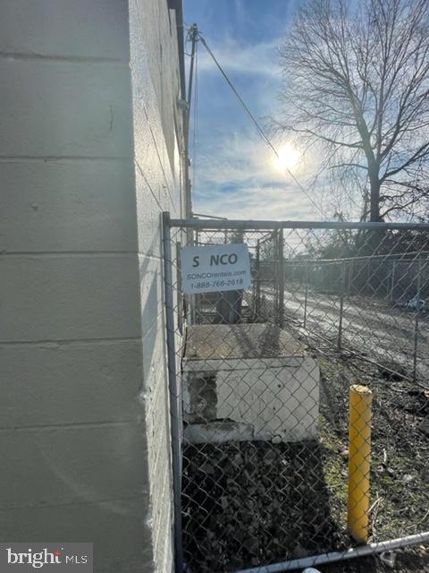 LEVITTOWN - Commercial Sale