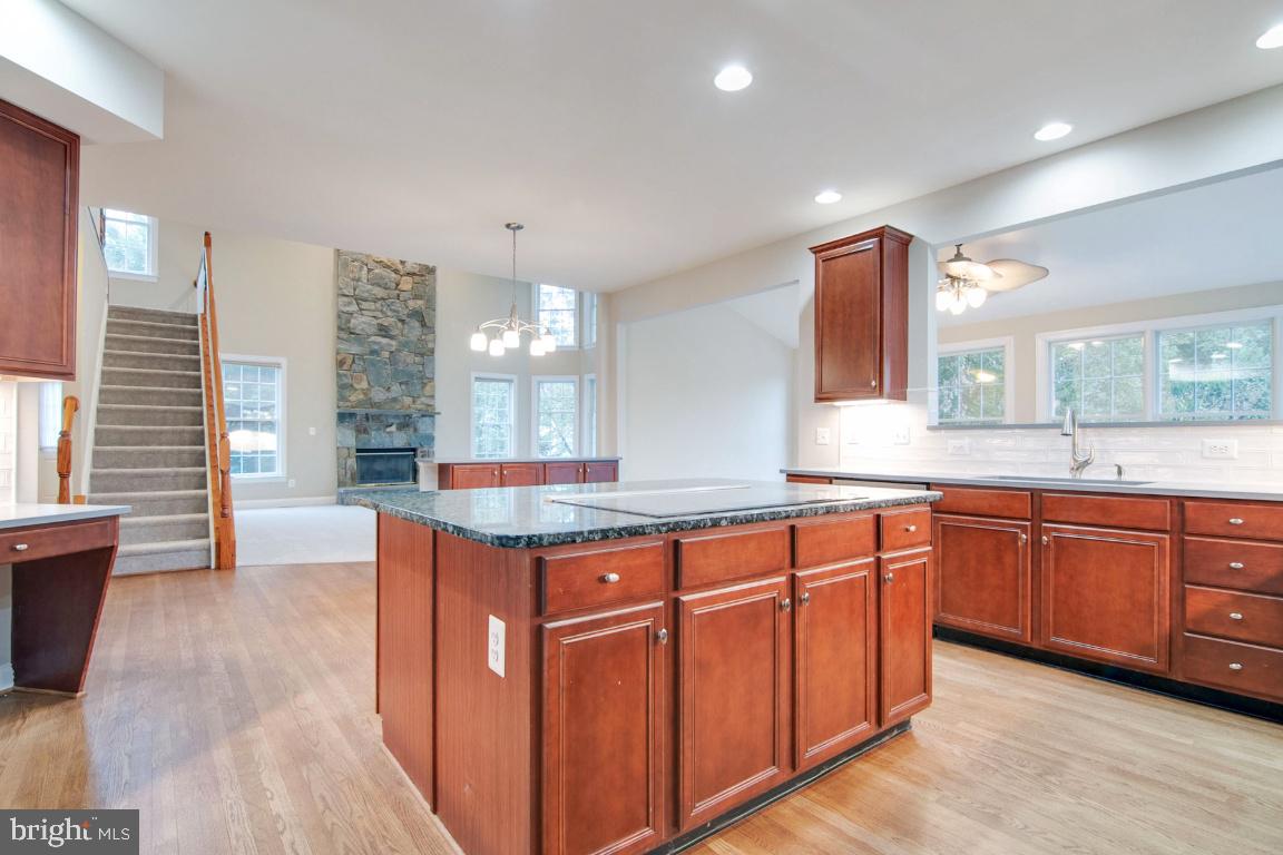 SOUTH RIDING - Residential