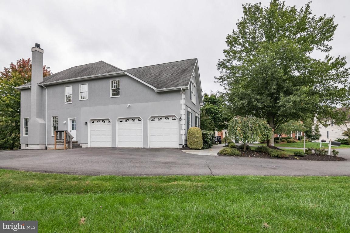 SOUTH RIDING - Residential