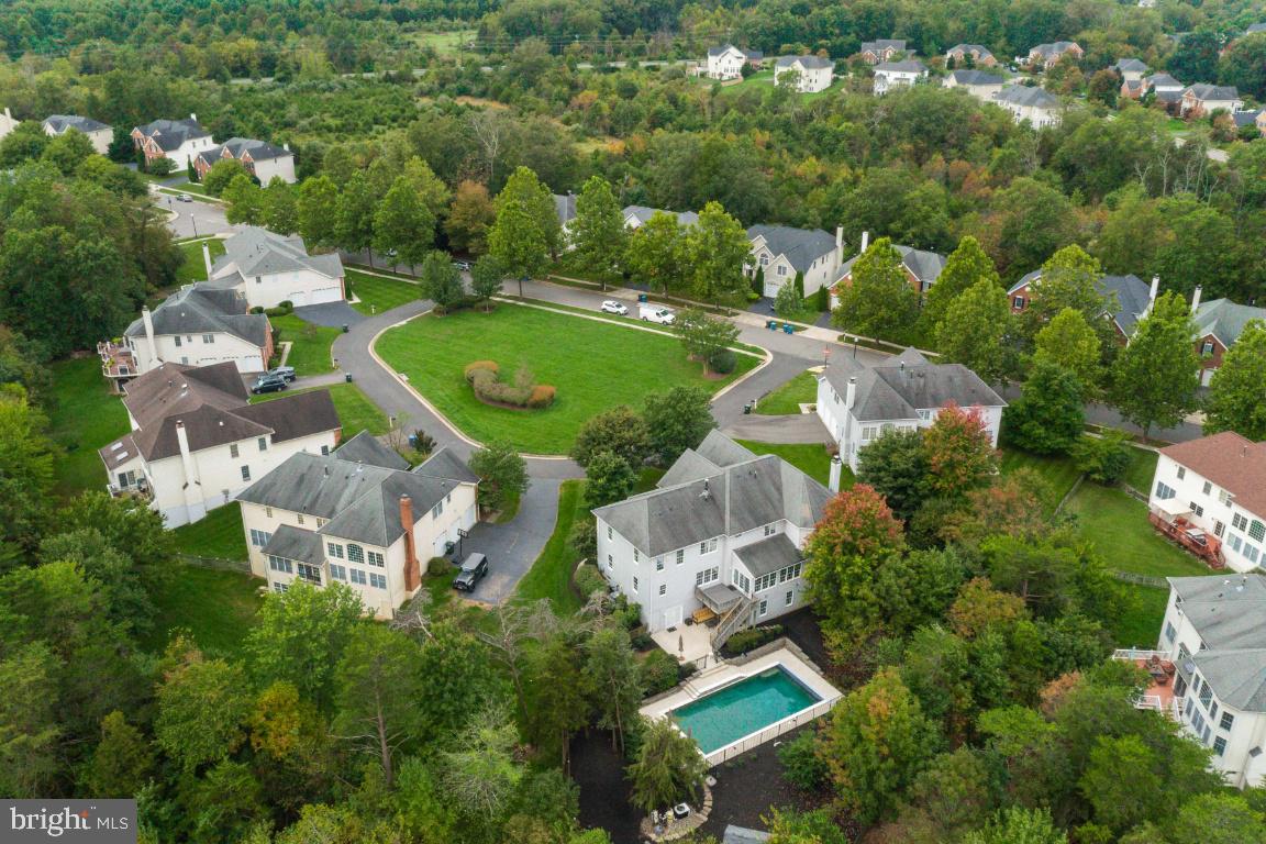 SOUTH RIDING - Residential