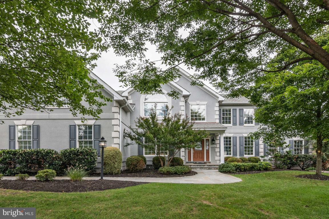 SOUTH RIDING - Residential