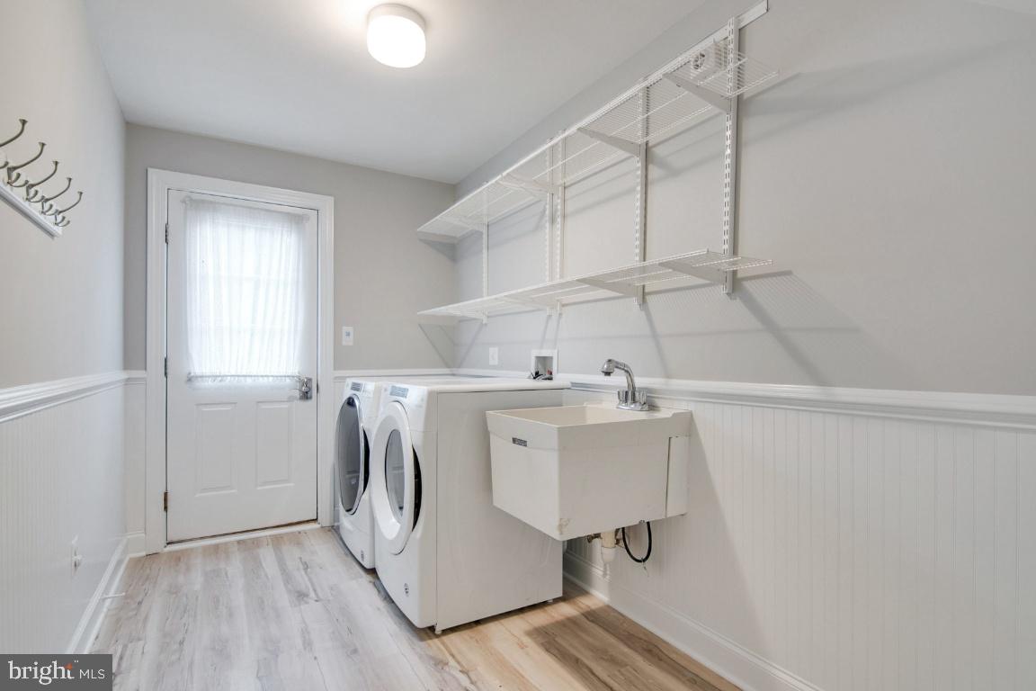 SOUTH RIDING - Residential