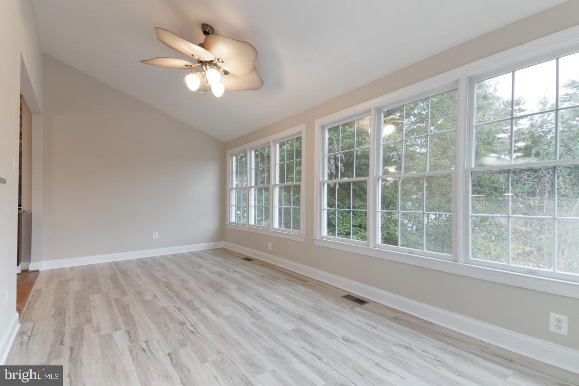 SOUTH RIDING - Residential