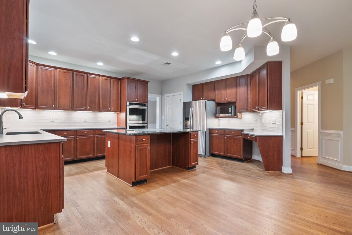 SOUTH RIDING - Residential