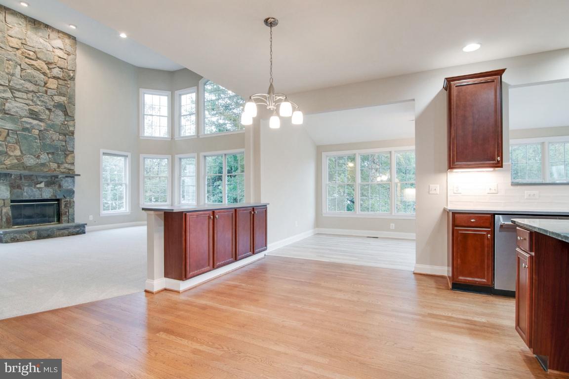 SOUTH RIDING - Residential