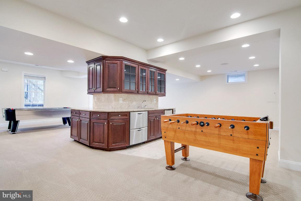 SOUTH RIDING - Residential