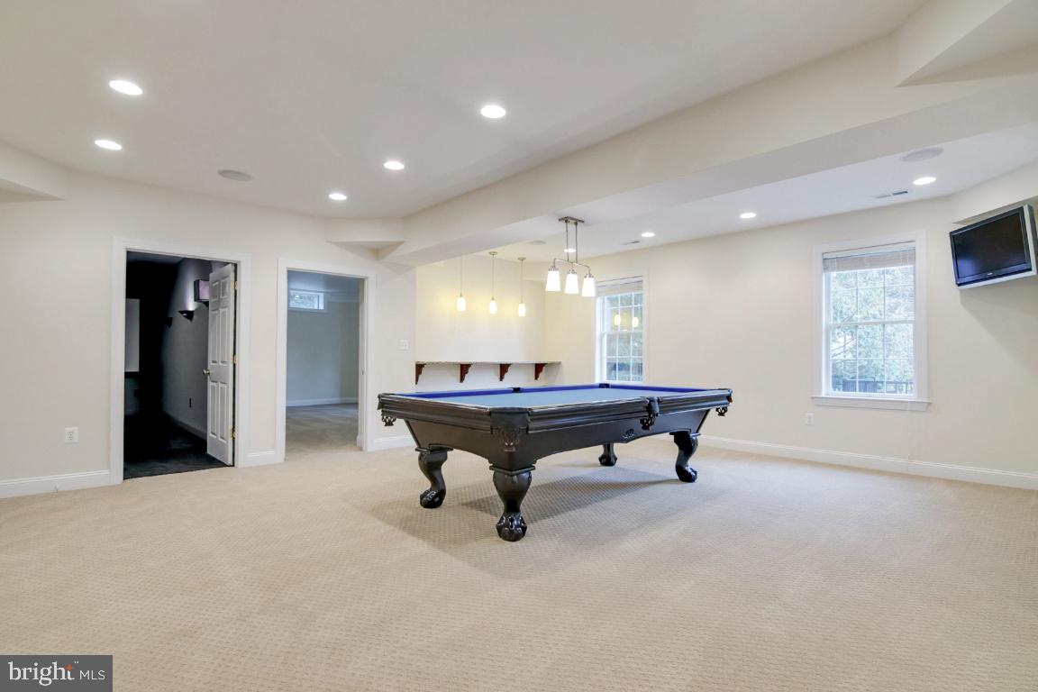 SOUTH RIDING - Residential