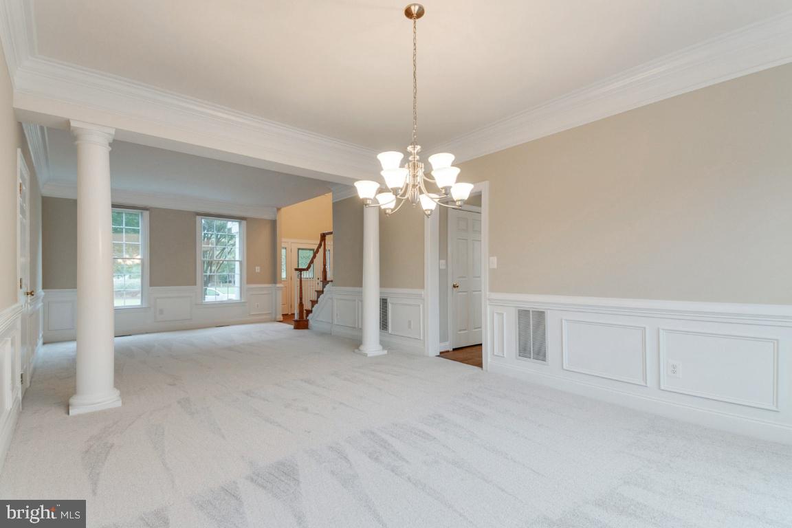 SOUTH RIDING - Residential