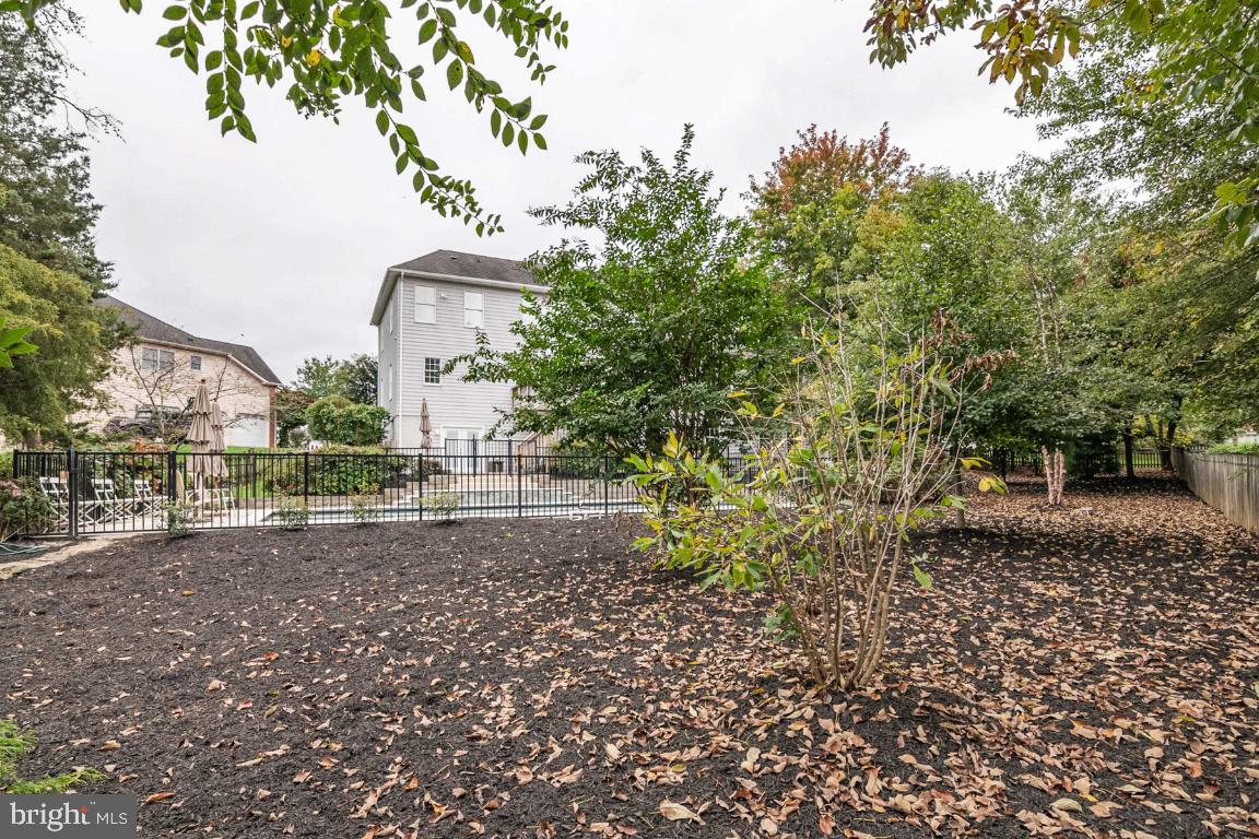 SOUTH RIDING - Residential