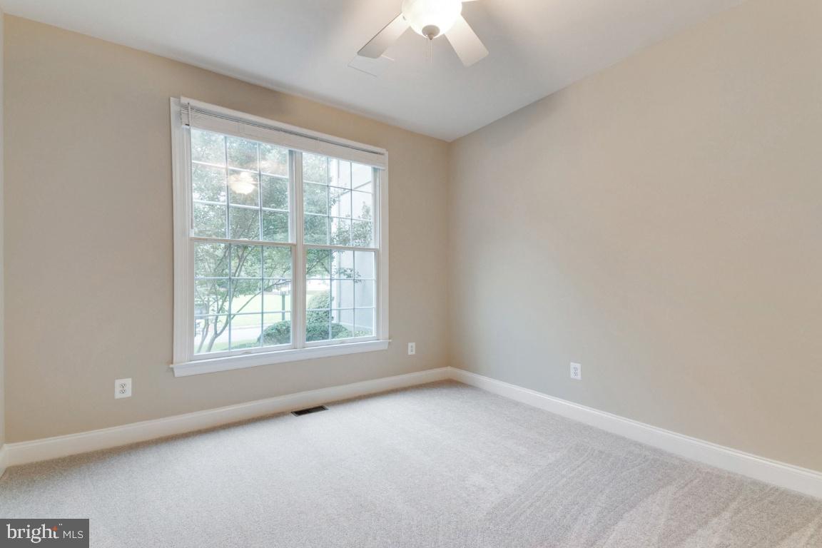 SOUTH RIDING - Residential