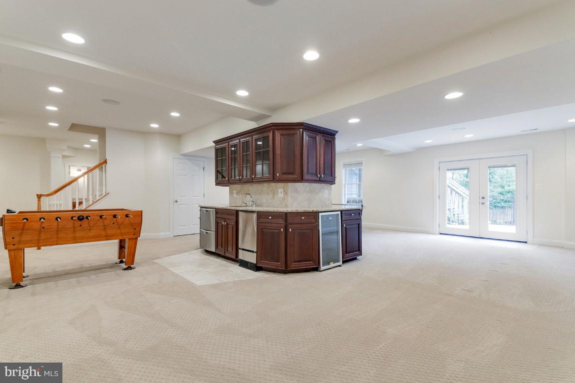 SOUTH RIDING - Residential