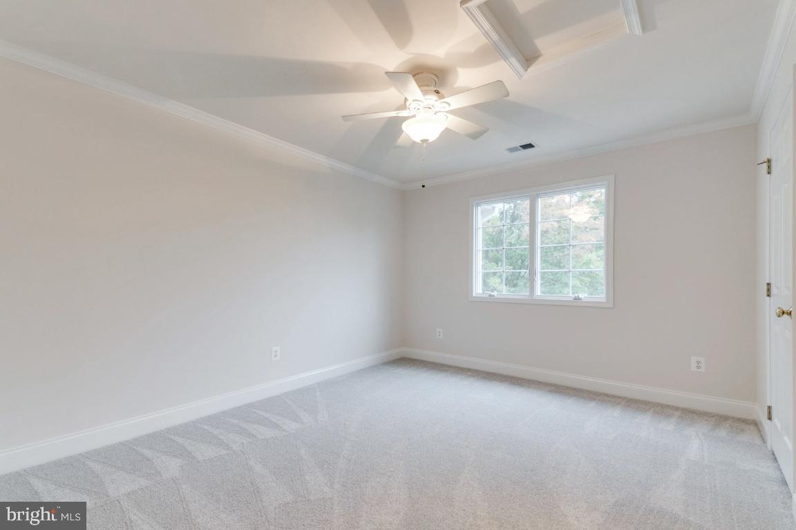 SOUTH RIDING - Residential