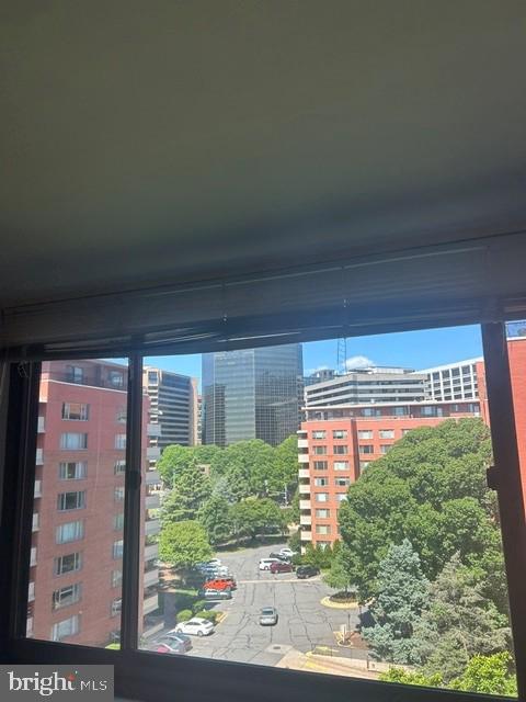 RIVER PLACE EAST - Residential