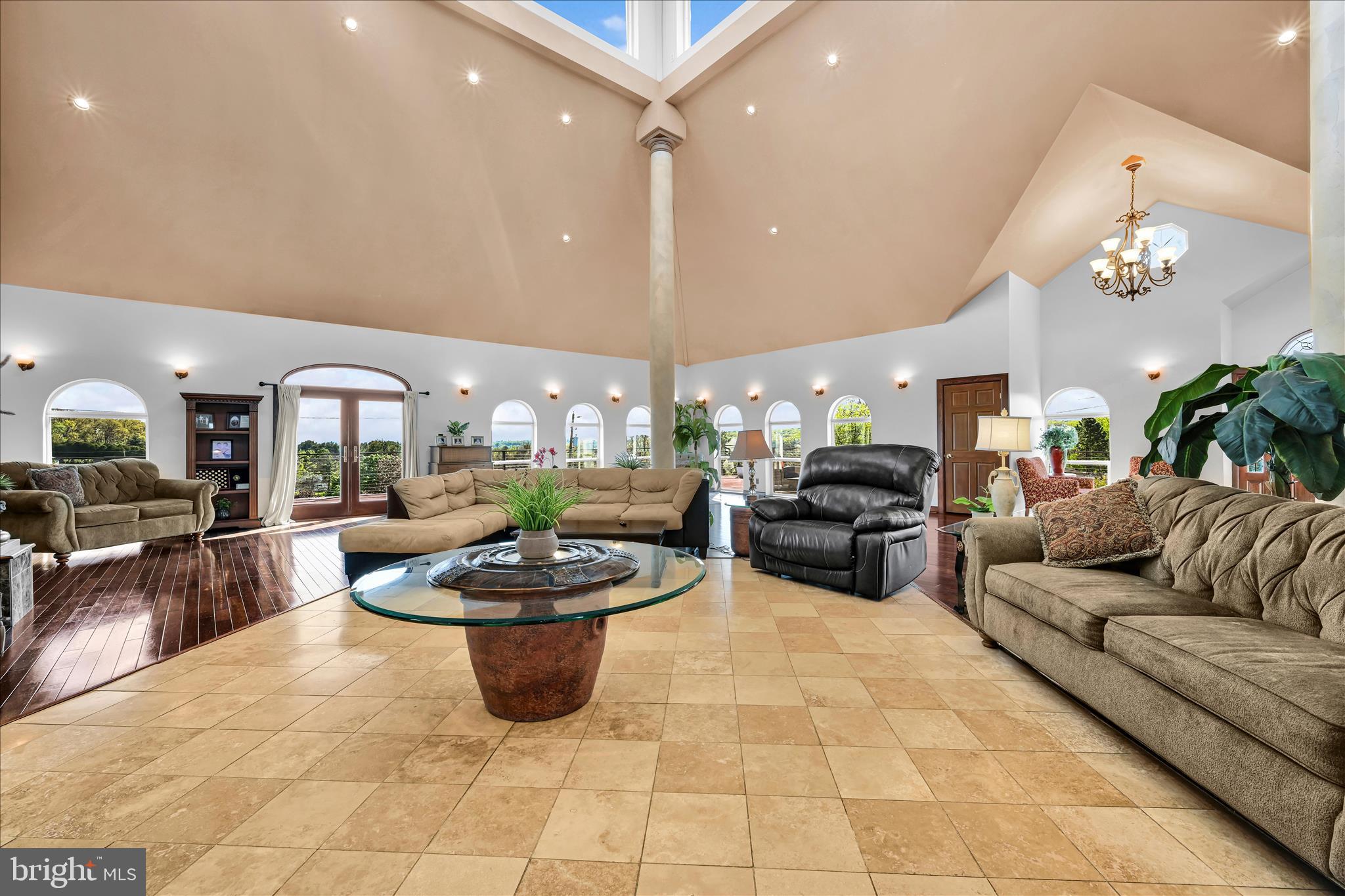 LAKE WYNONAH - Residential