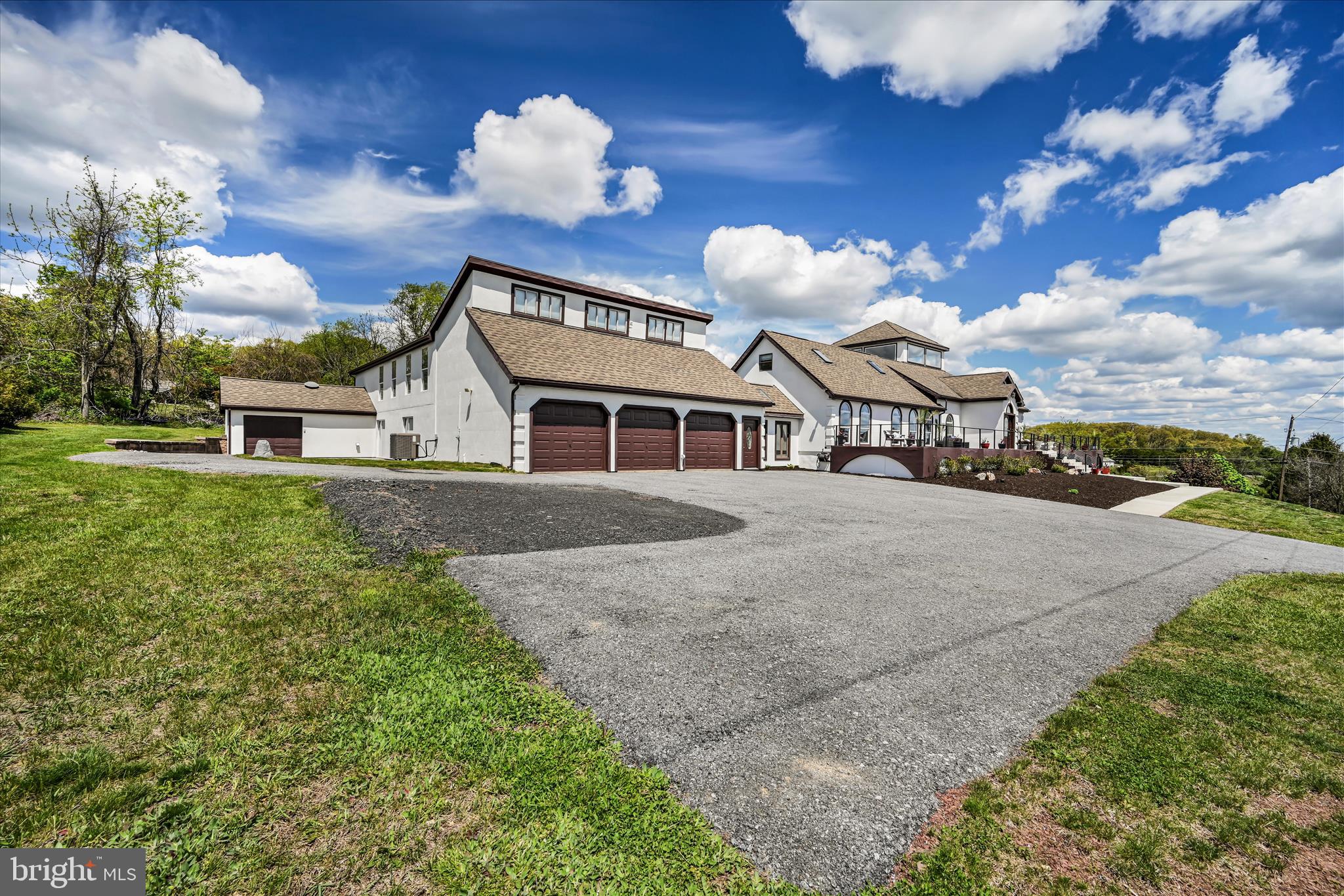 LAKE WYNONAH - Residential