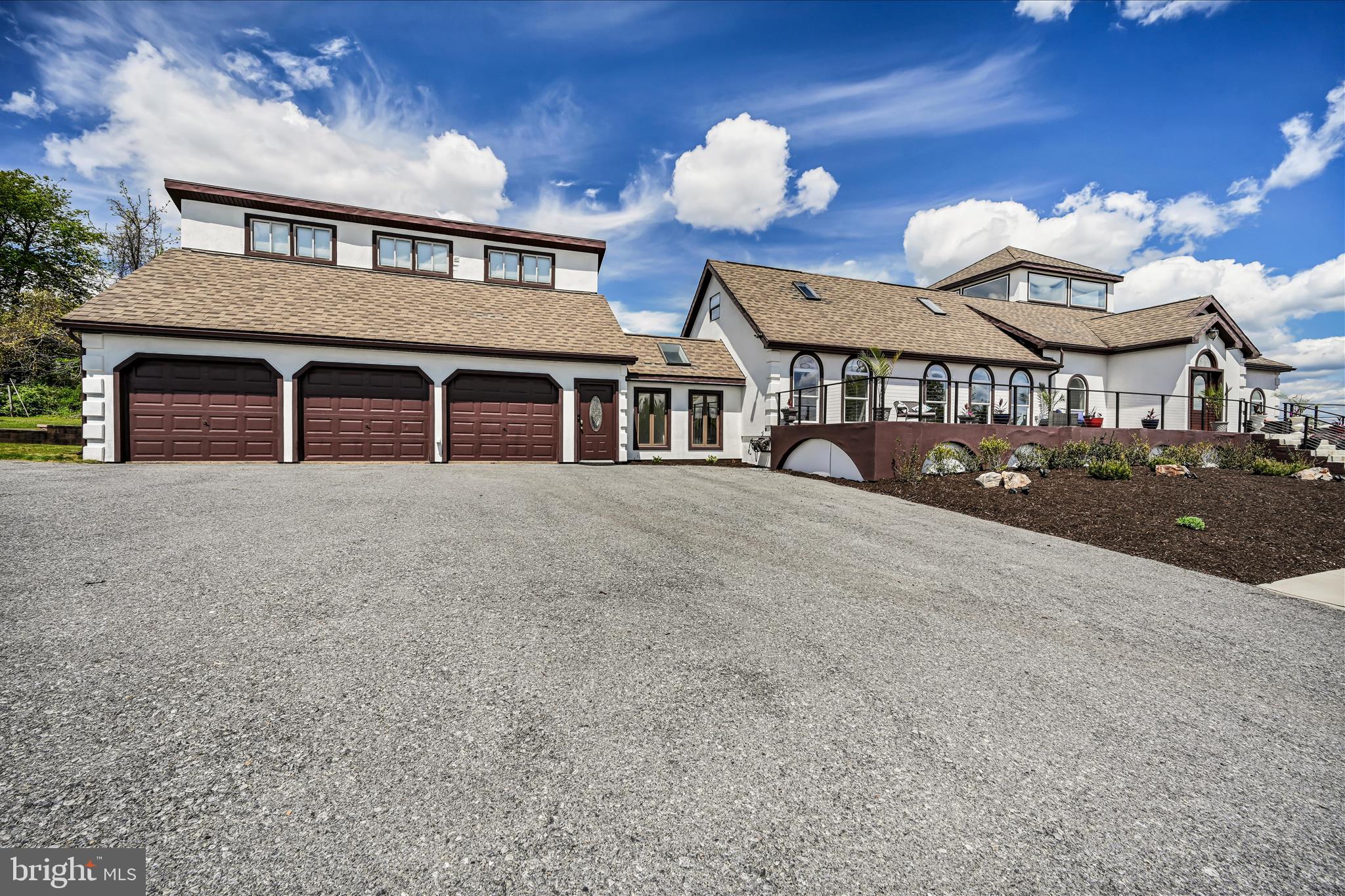 LAKE WYNONAH - Residential