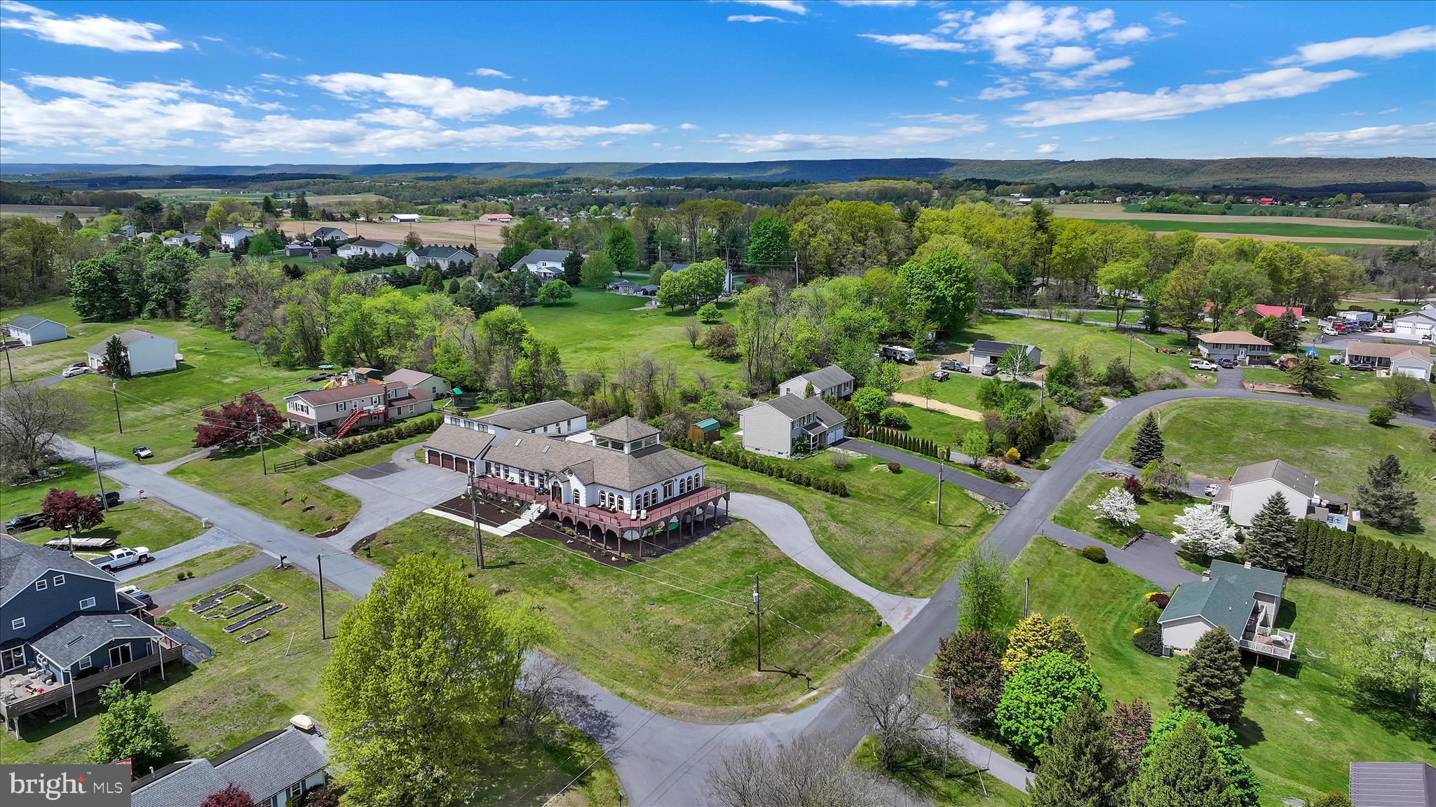 LAKE WYNONAH - Residential