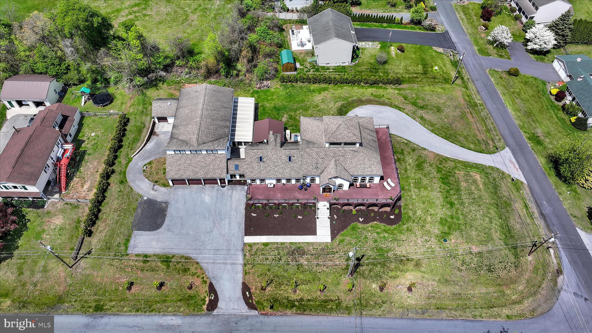 LAKE WYNONAH - Residential