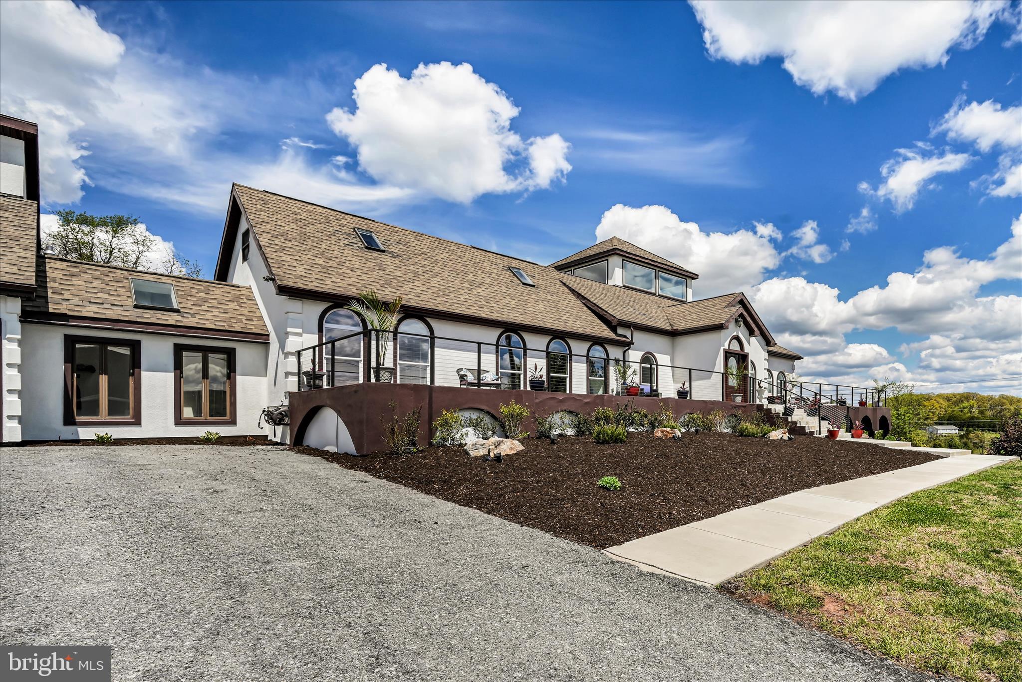 LAKE WYNONAH - Residential