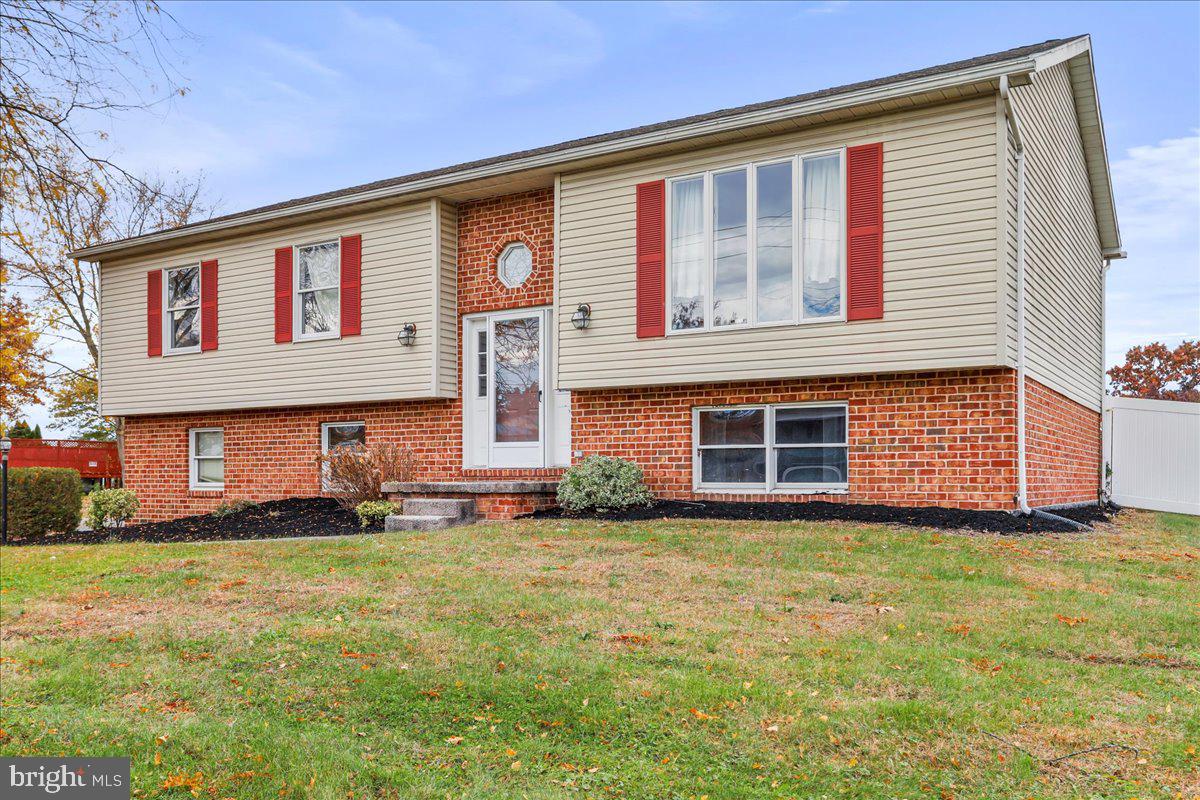 LAURICH RIDGE - Residential