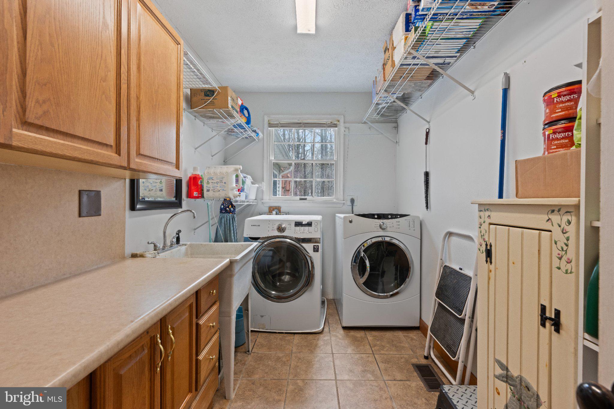 COOL MEADOW FARMS - Residential