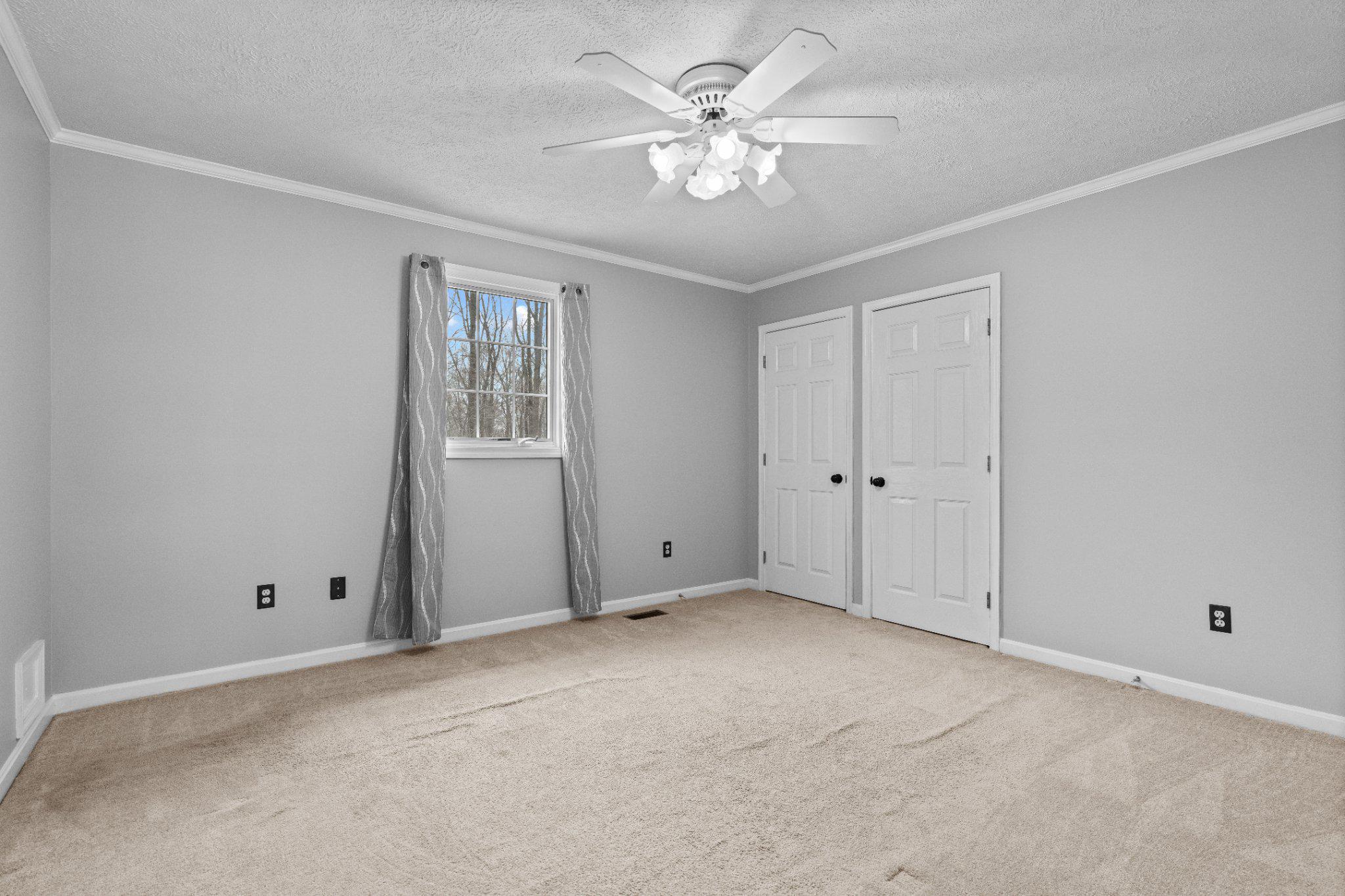 COOL MEADOW FARMS - Residential