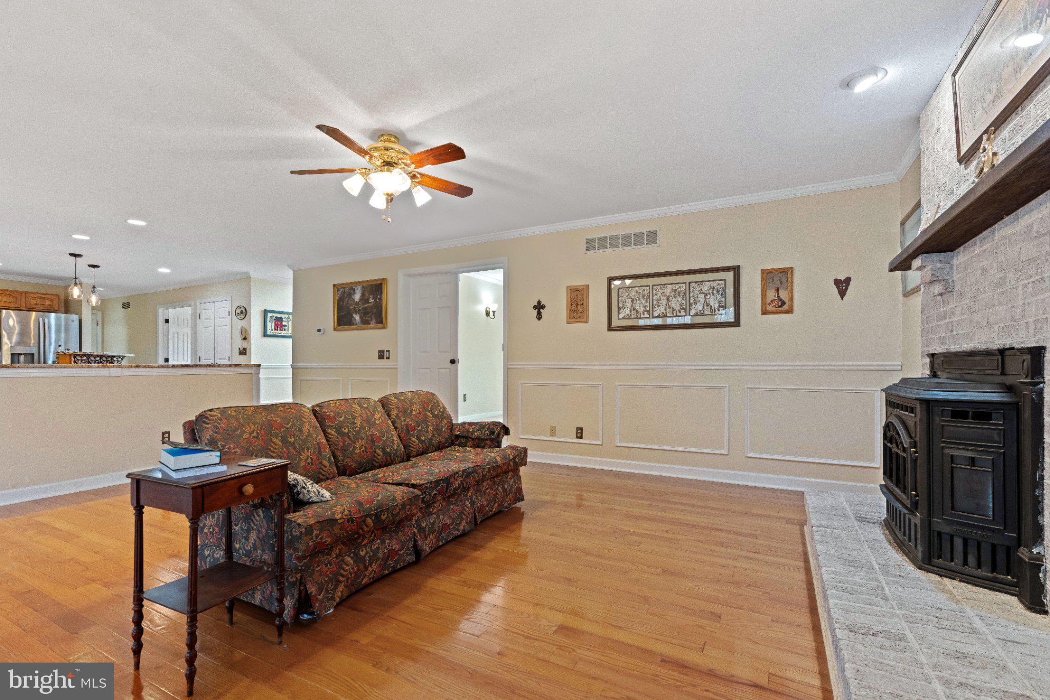 COOL MEADOW FARMS - Residential