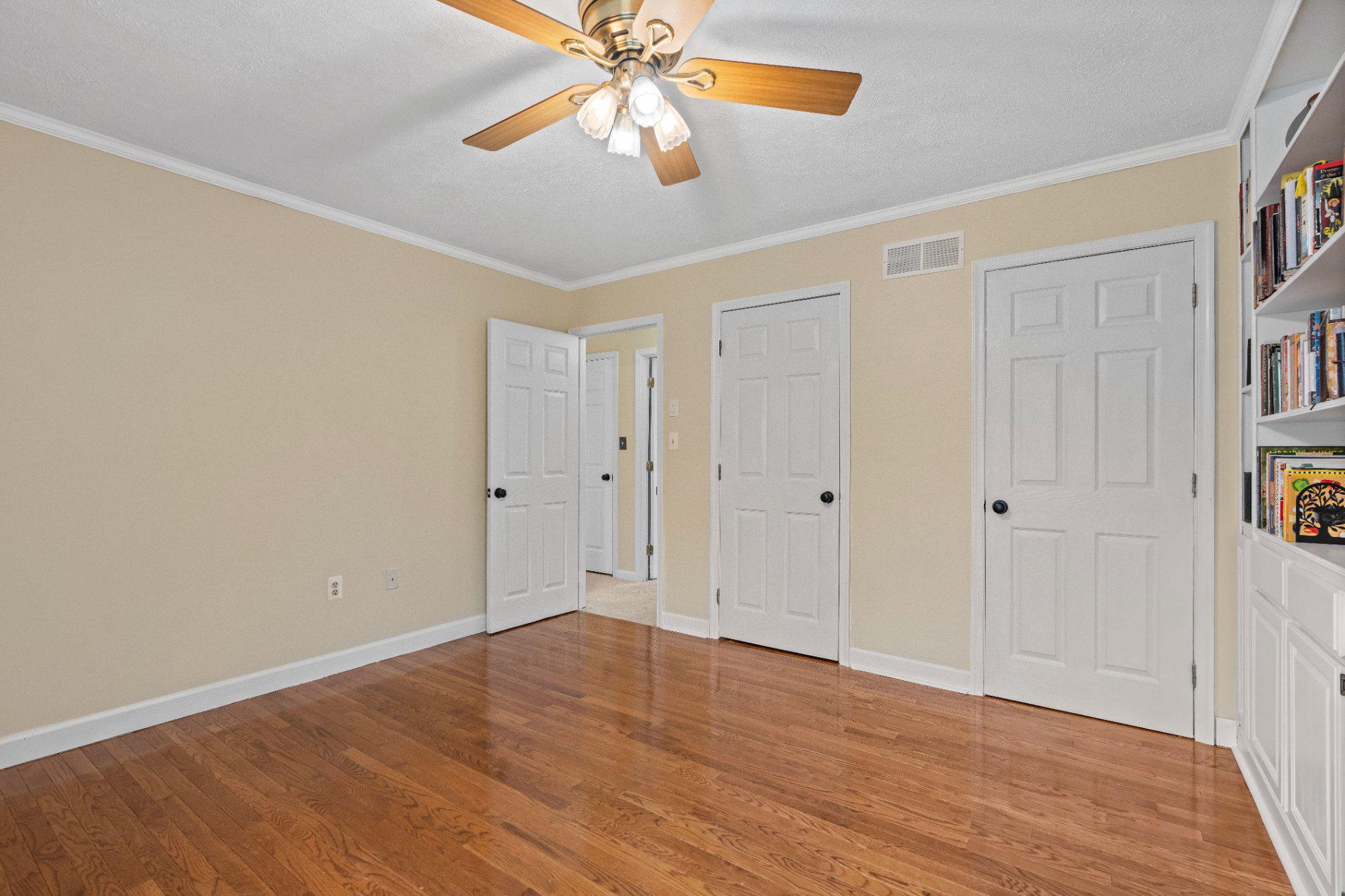 COOL MEADOW FARMS - Residential