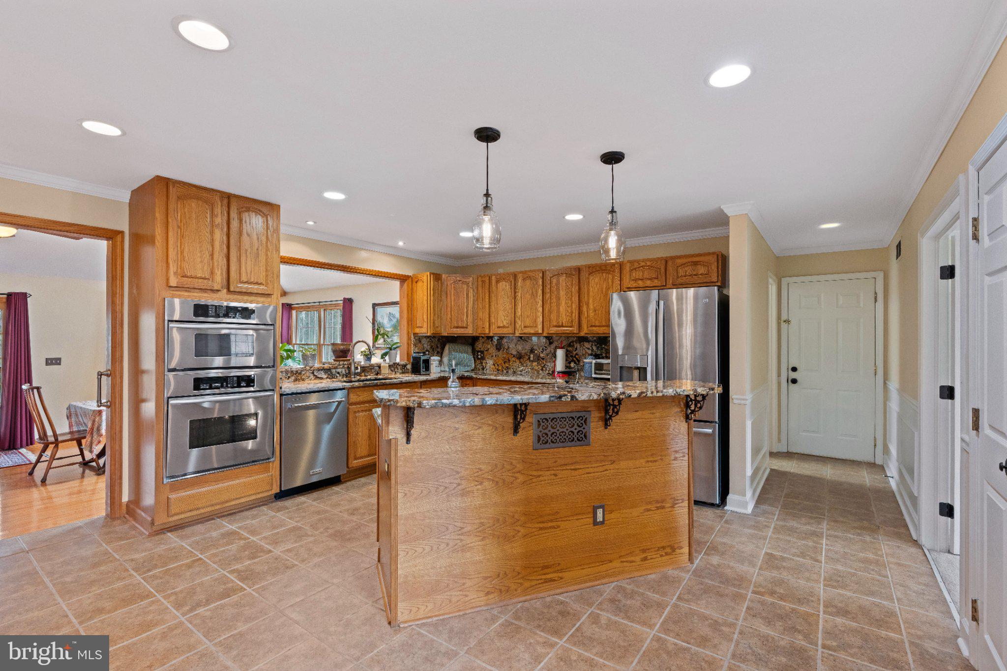 COOL MEADOW FARMS - Residential