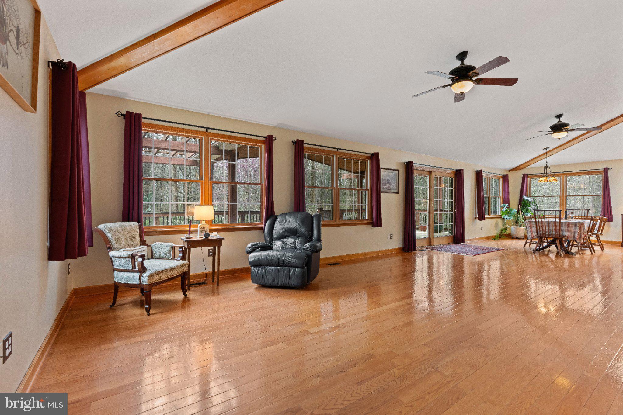 COOL MEADOW FARMS - Residential